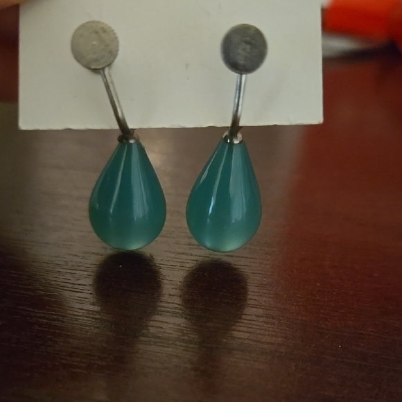 Screwback Teardrop Earrings with Stud Design - Picture 2 of 3